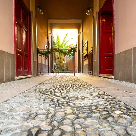 Casa 50 *
